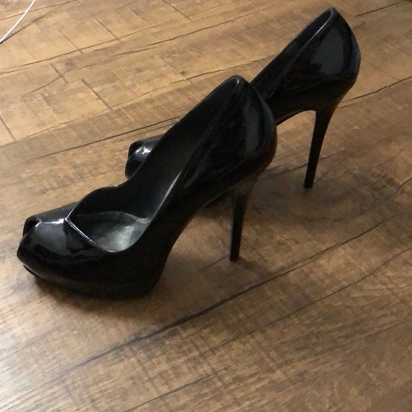 STUART WEITZMAN • Peep-toe Pump • Size 9.5 - Picture 3 of 5